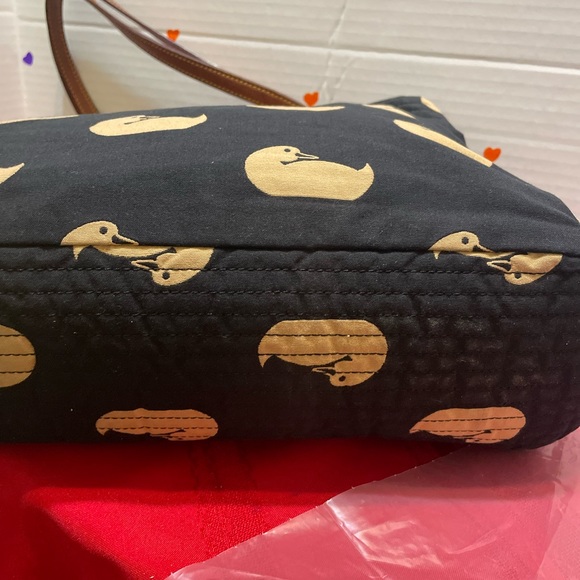Dooney &bourke - Picture 3 of 7